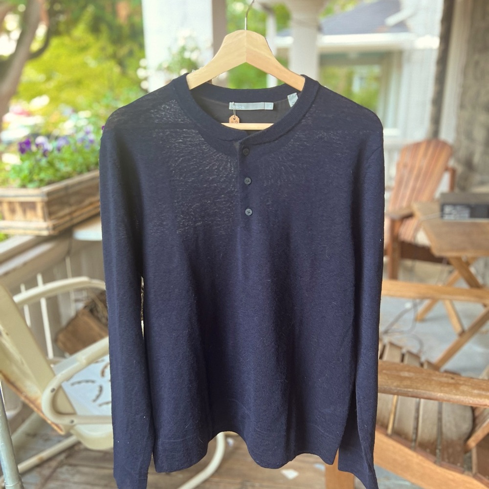 VINCE black mens’s medium LS 3 button lightweight wool sweater